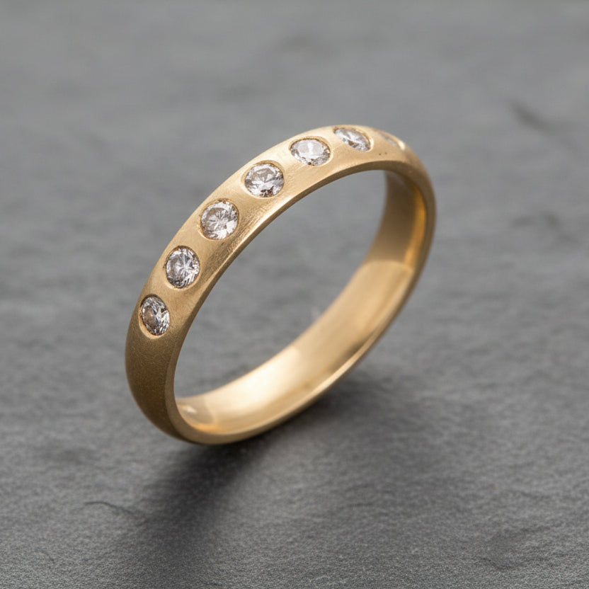ANNE MORGAN - Half Eternity Ring 18ct Yellow Gold