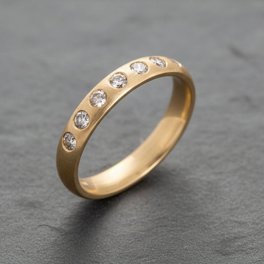 ANNE MORGAN - Half Eternity Ring 18ct Yellow Gold
