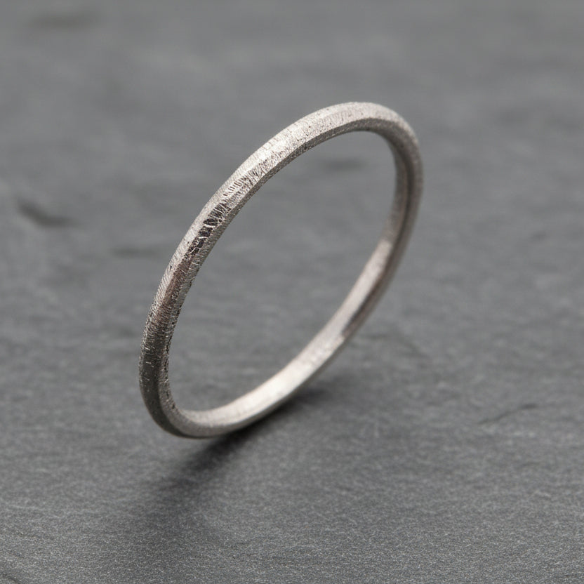 ANNE MORGAN -  Moondust 18ct white ring