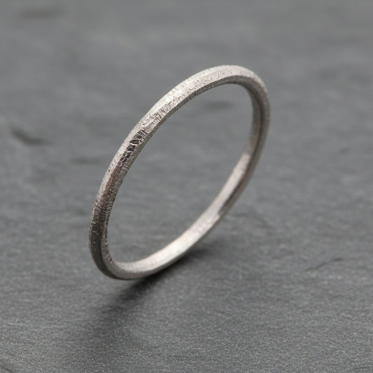 ANNE MORGAN -  Moondust 18ct white ring