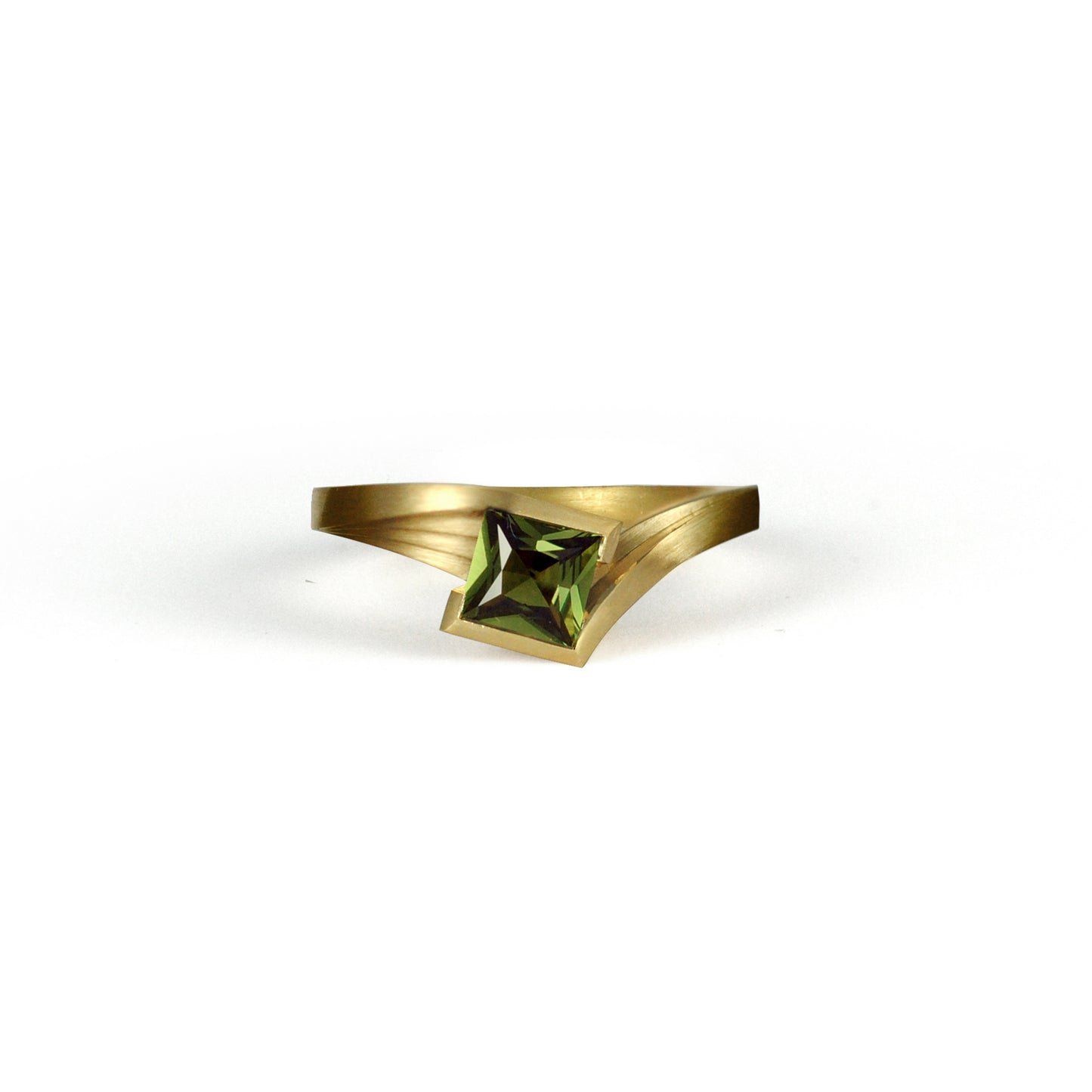 BOLA LYON - Australian Green Sapphire Ring