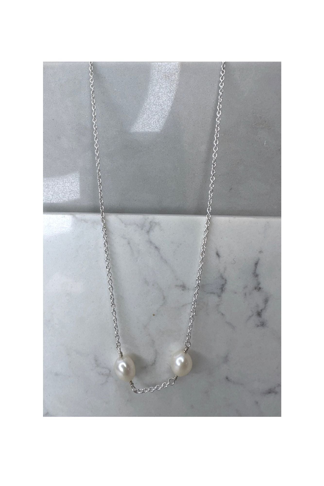 DUXFORD STUDIOS - Short Pearl Heartbeat Necklace