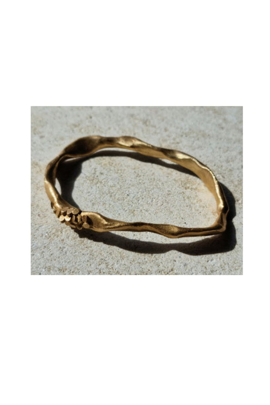 JADE MELLOR  Undulating bangle bronze