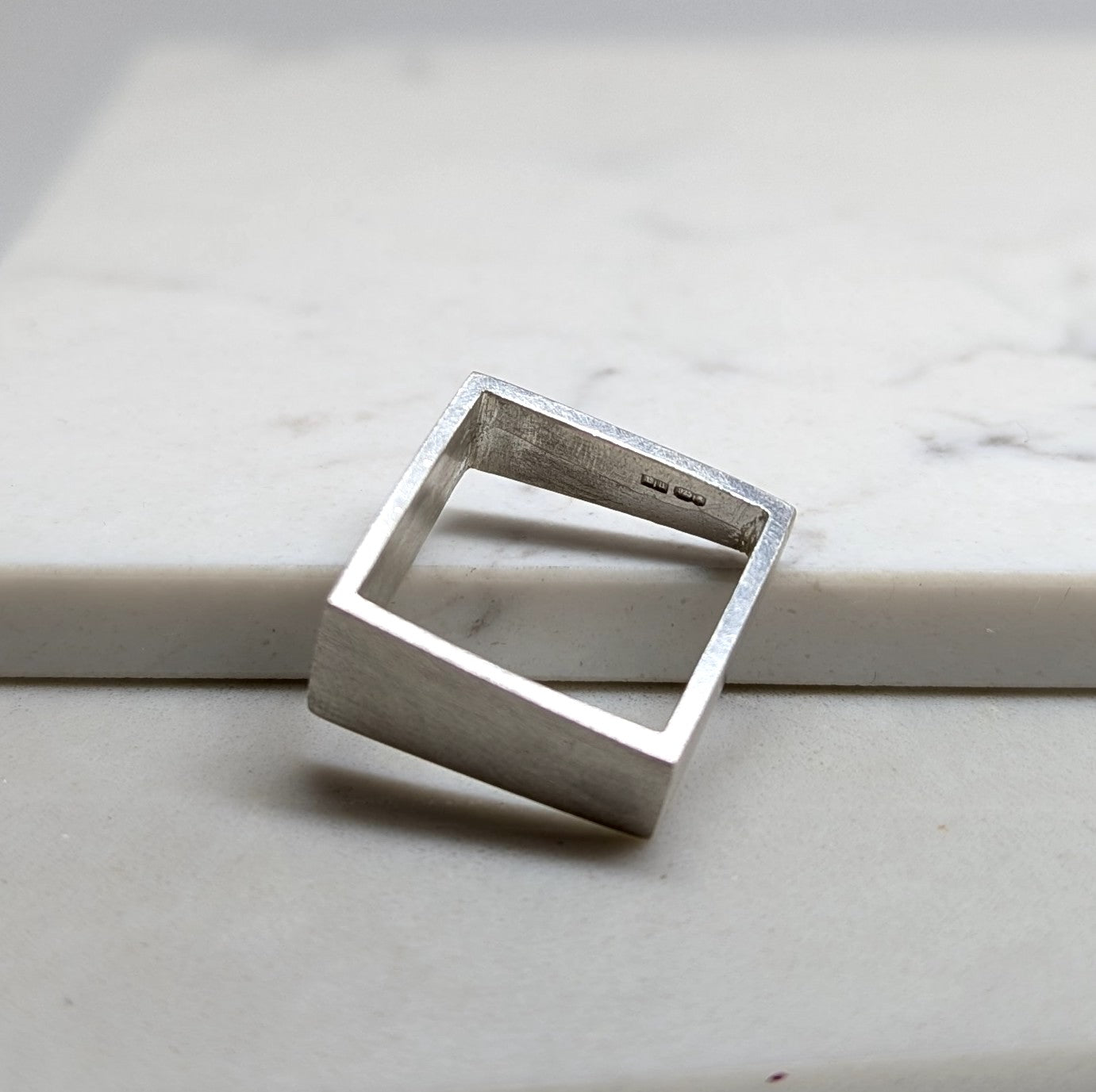 LUCY BURKE - Asymmetrical silver slice ring size N