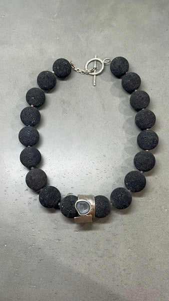 ANNE MORGAN - Lava Bead with Druzy Twist Ring Pendant