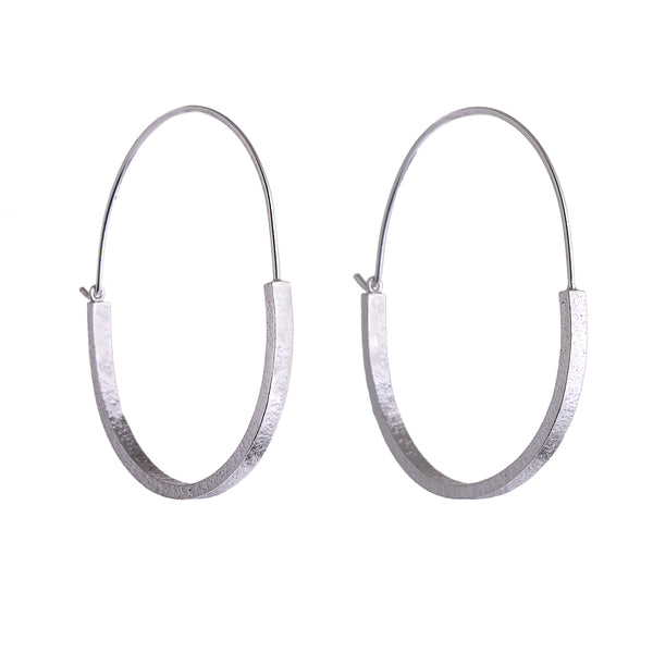 LUCY THOMPSON JEWELLERY -  Hoops Textured Bar 'Basket' Silver