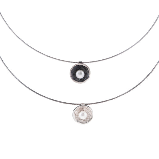 ANNE MORGAN - Moondrop Pearl pendant oxidised