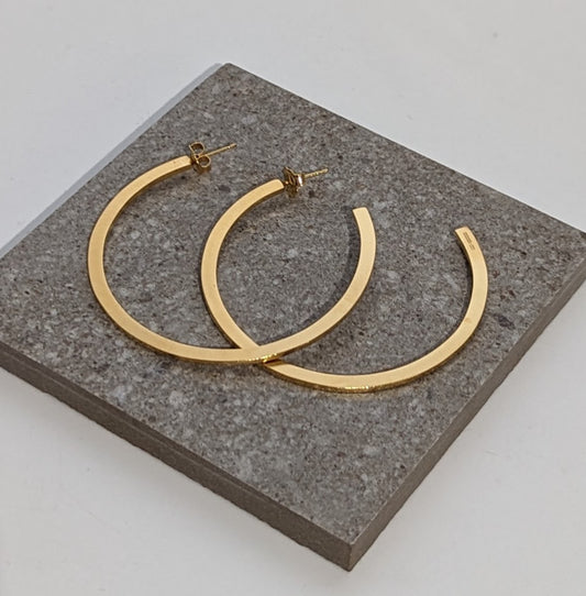 LUCY BURKE - C Hoops, Large, Gold Plated