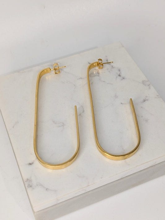 LUCY BURKE - J hoops large gold plated