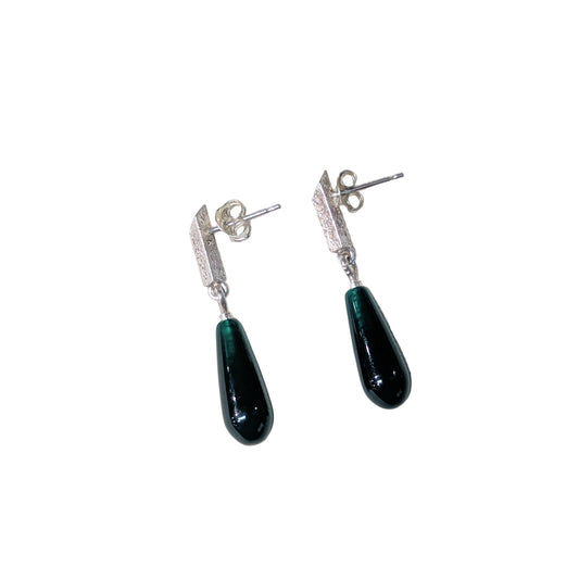LUCY THOMPSON - Angled small bar studs with green agate in silver