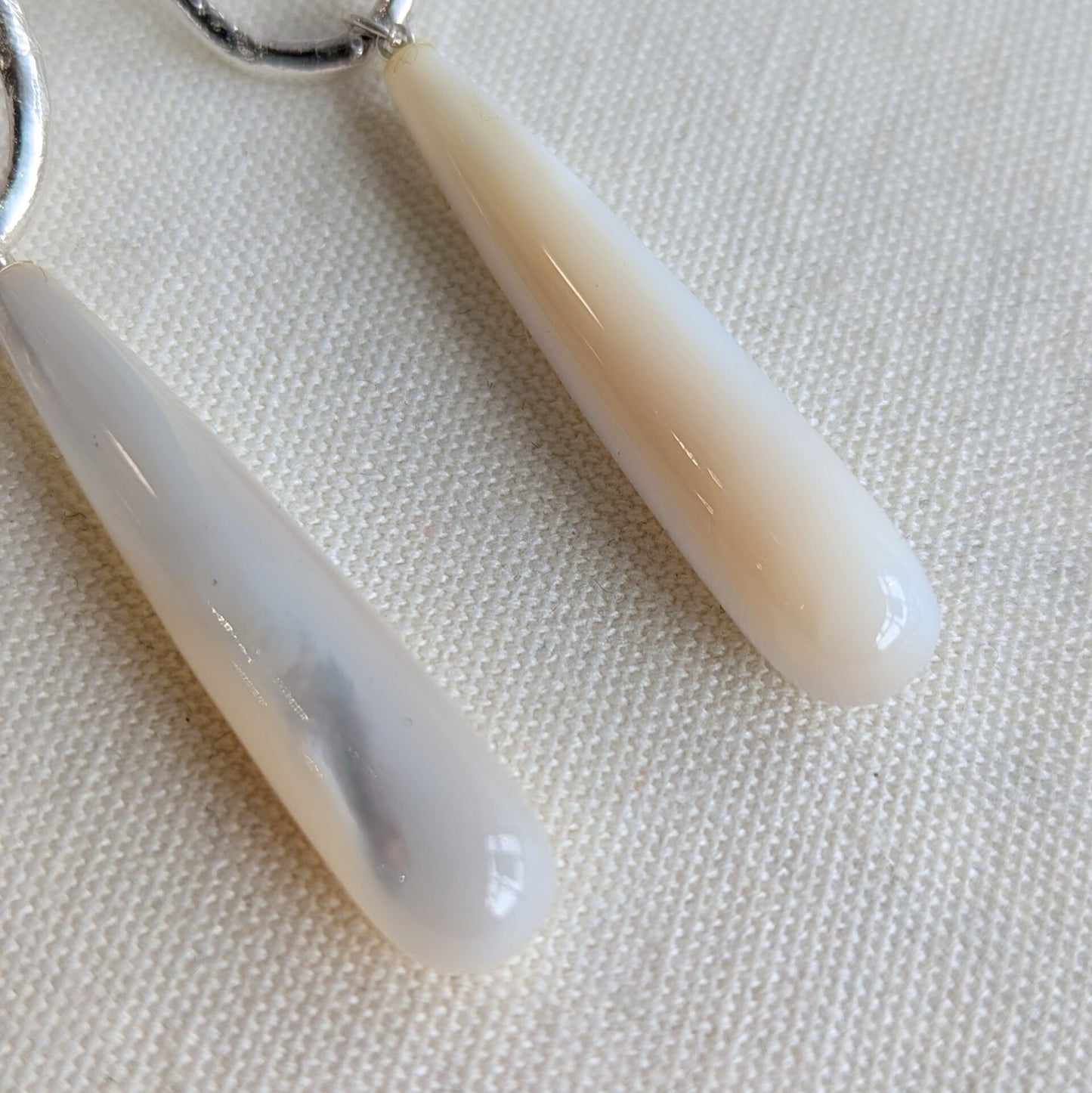 ANNE MORGAN - Moonlink Studs with White Mother of Pearl Shell