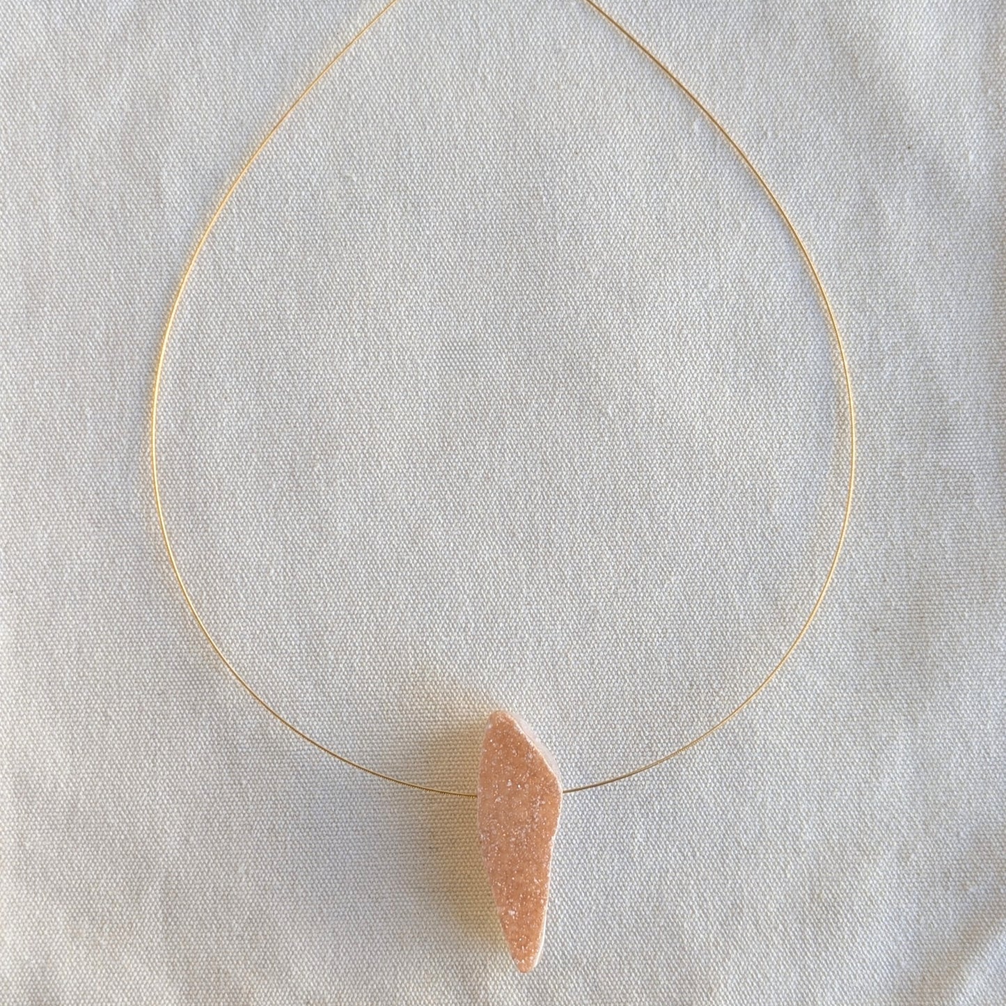 ANNE MORGAN - Druzy on gold plated steel cable