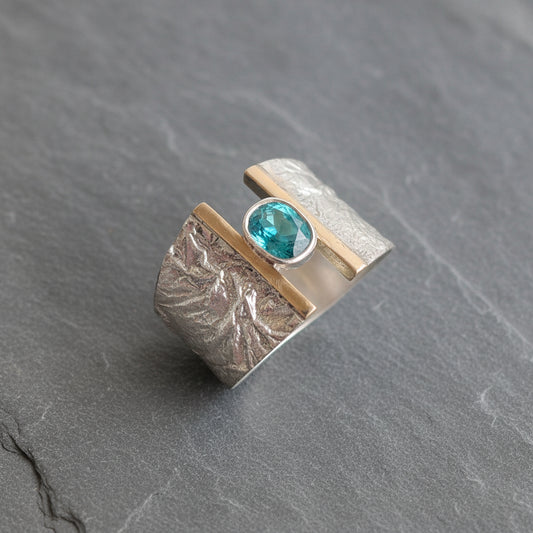 ANNE MORGAN - Luna Desire Ring with Emerald