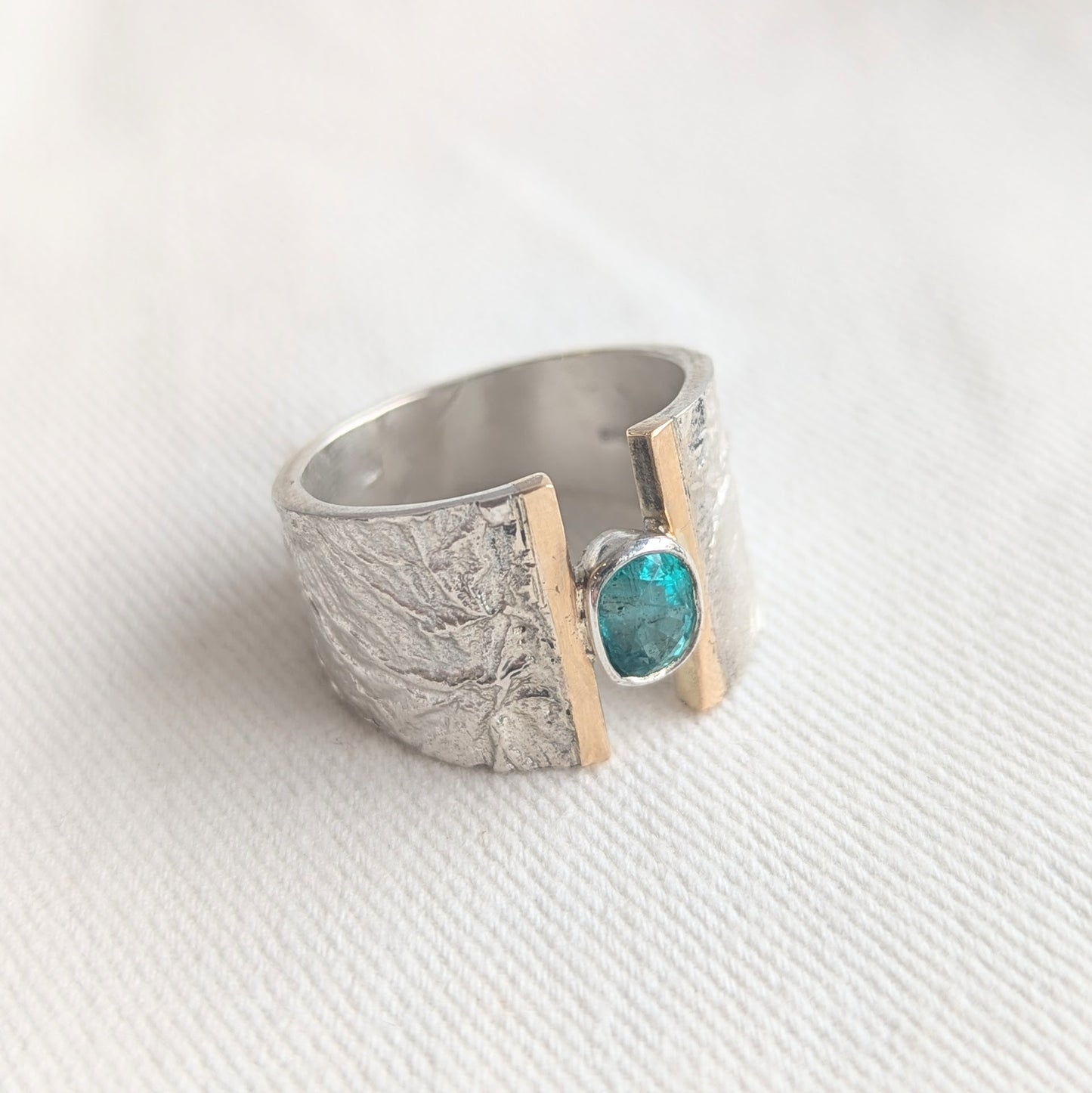 ANNE MORGAN - Luna Desire Ring with Emerald