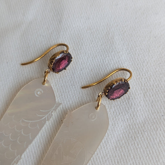 ANNE MORGAN - Eliza- Antique Gold Garnet Drop Earrings with Fish Mother of Pearl