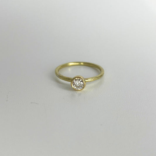 SHIMARA CARLOW - 4mm Champagne Diamond Solitaire in 18ct Gold