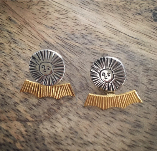 MOMOCREATURA-  Sun Disc Earrings Oxidised silver x Yellow Gold Plated Halo 