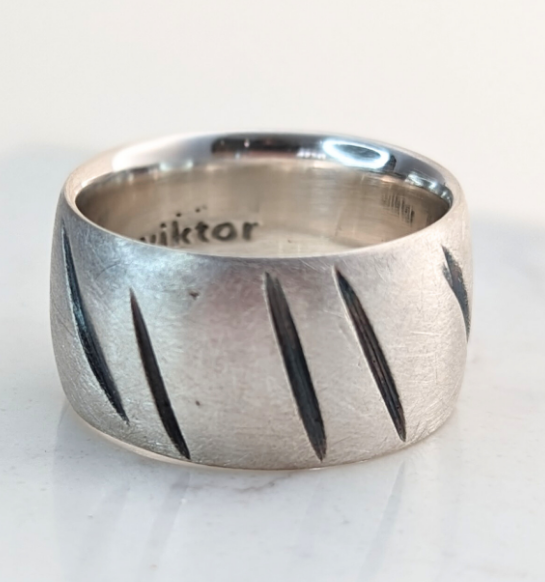 WIKTOR JEWELLERY- Chunky Silver Ring Zebra