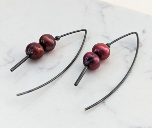 WIKTOR JEWELLERY - Drop Earrings 2 Purple Pearls on Oxidised Earpin