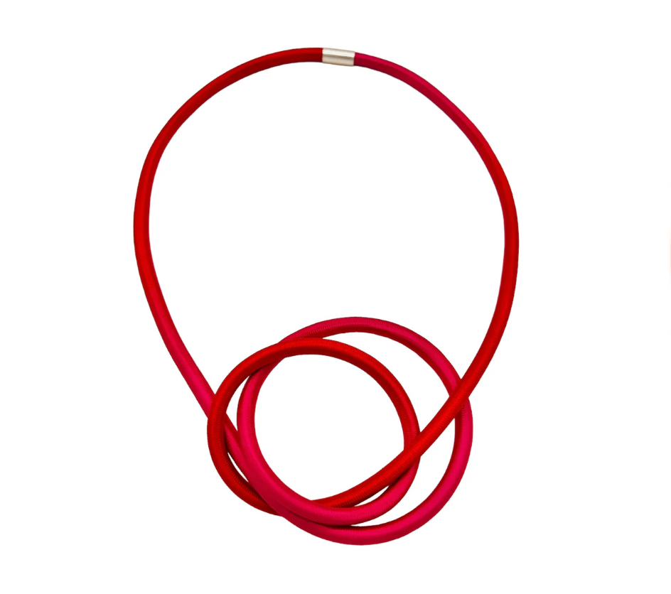 GILLY LANGTON  Loop bangle- scarlet red