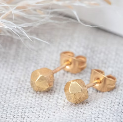ELIN HORGAN - Meteorite stud earrings, gold plated