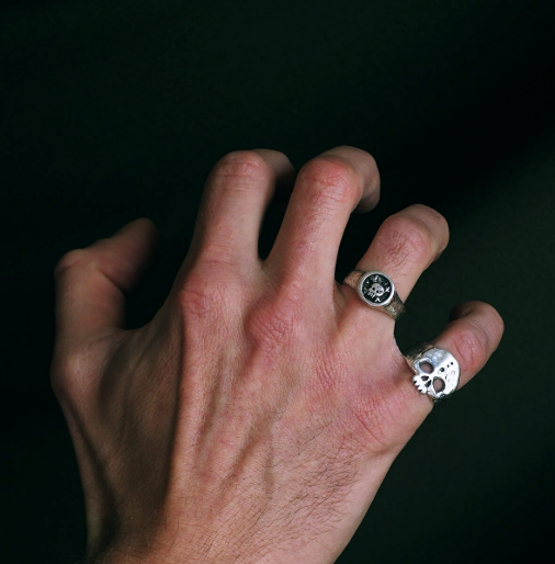 SLAB - Villeroi Skull Signet Ring, Sterling Silver