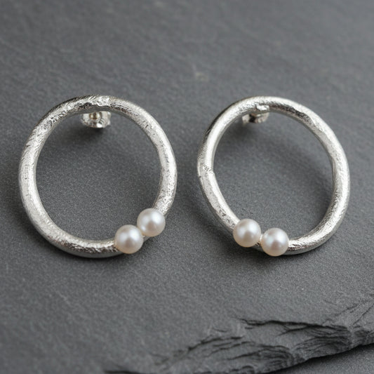 ANNE MORGAN - Moonlink silver stud with pearls