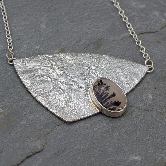 ANNE MORGAN - Silver Cerigyn & Dendritic Agate necklace