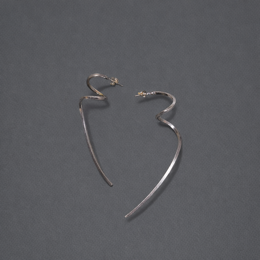 ANNE MORGAN - Athena Long Spiral silver studs