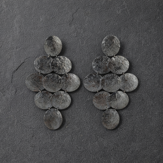 ANNE MORGAN - Cerigyn Pebble Large 9 Drop Earrings