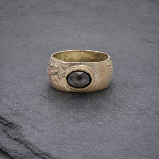 ANNE MORGAN - Orb ring 9ct yellow gold with 1.44ct rose cut diamond