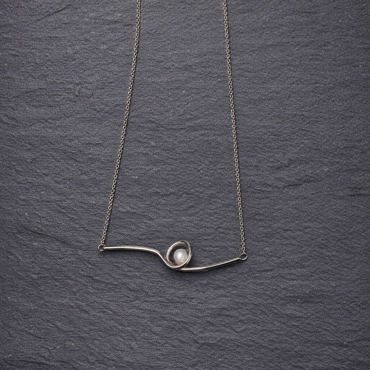 ANNE MORGAN - Athena loop necklace with pearl with silver chain