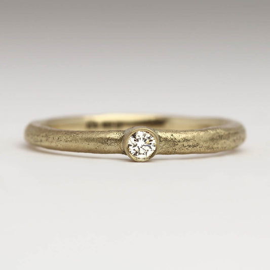 JUSTIN DUANCE - Sandcast Comfort Ring with White Diamond
