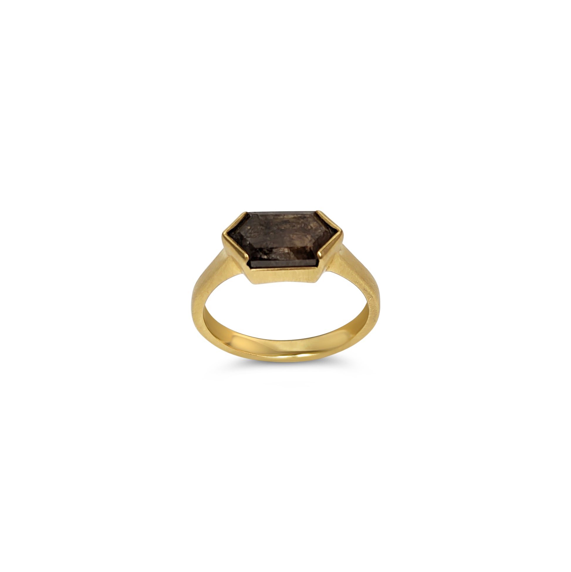 Brown freeform Diamond in 18ct yellow gold