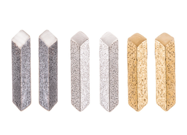 LUCY THOMPSON - Gold plated angled bar studs