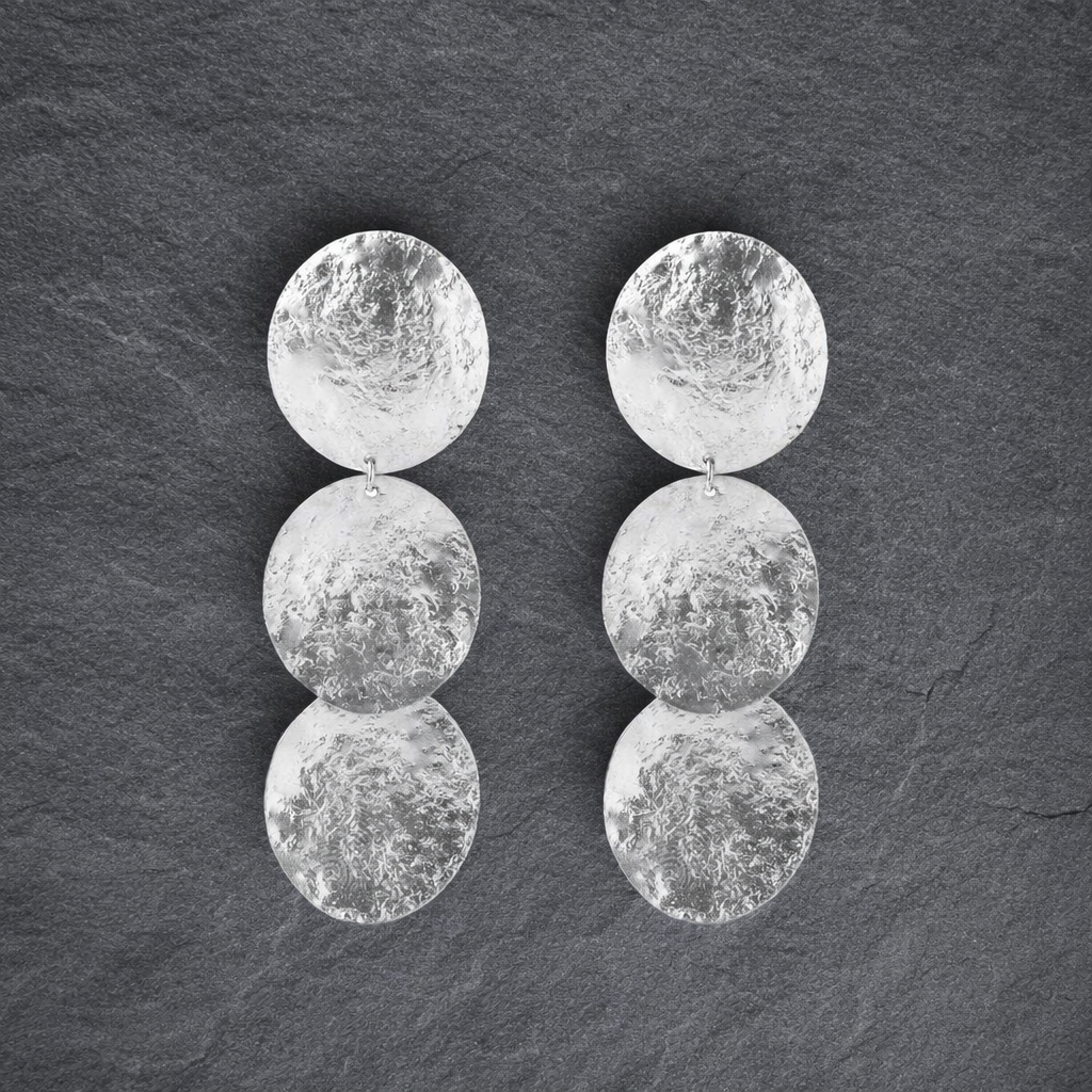 ANNE MORGAN - Cerigyn Pebble 3 disc earrings