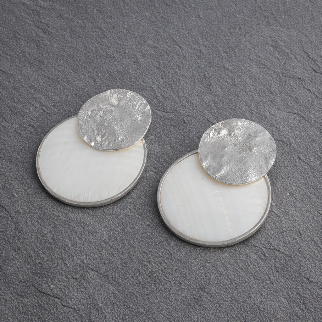 ANNE MORGAN - Seren-Y-Mor mother of pearl earrings