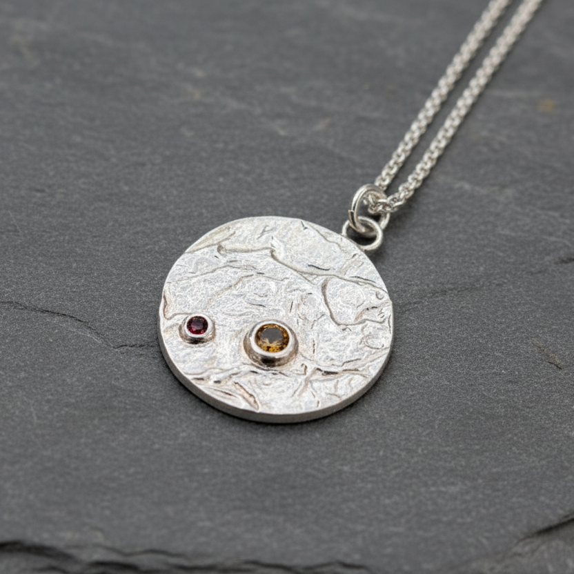 ANNE MORGAN - Moonlens with garnet and citrine necklace