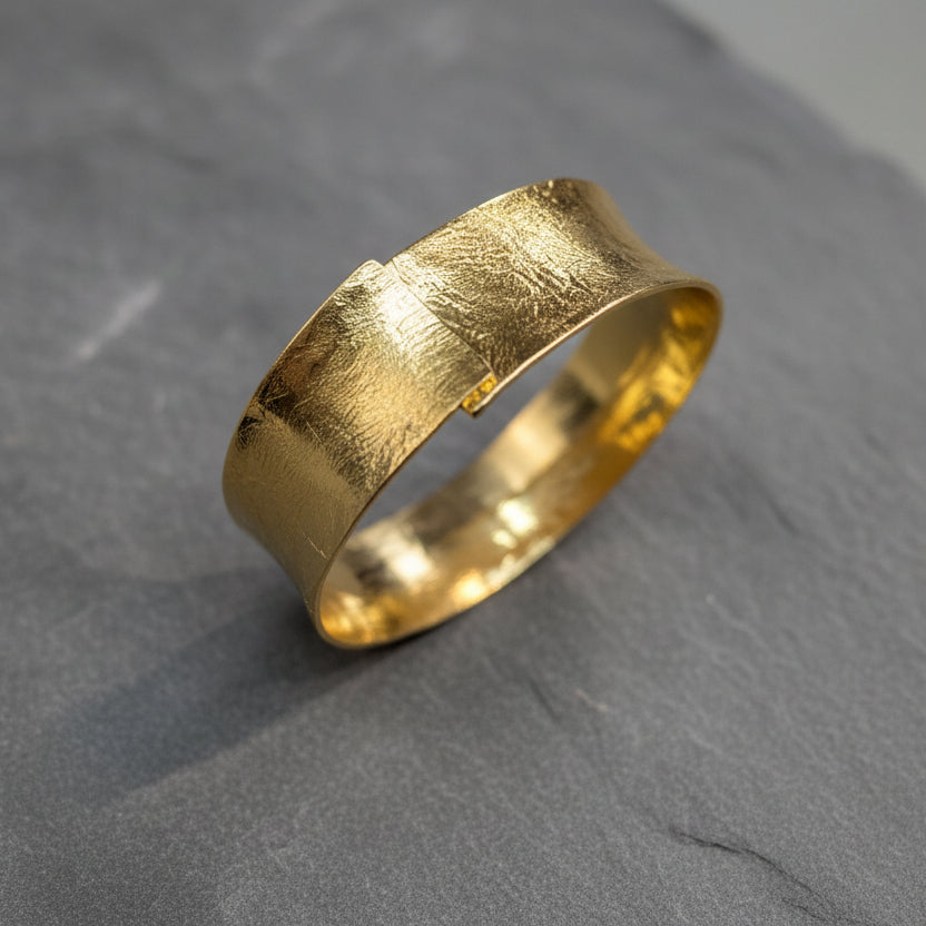 ANNE MORGAN - Eclipse gold plated bangle