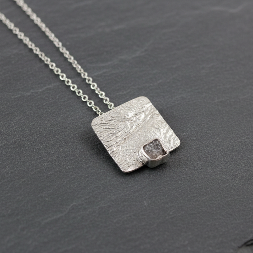 ANNE MORGAN - Moonscape Necklace with Rough Diamond